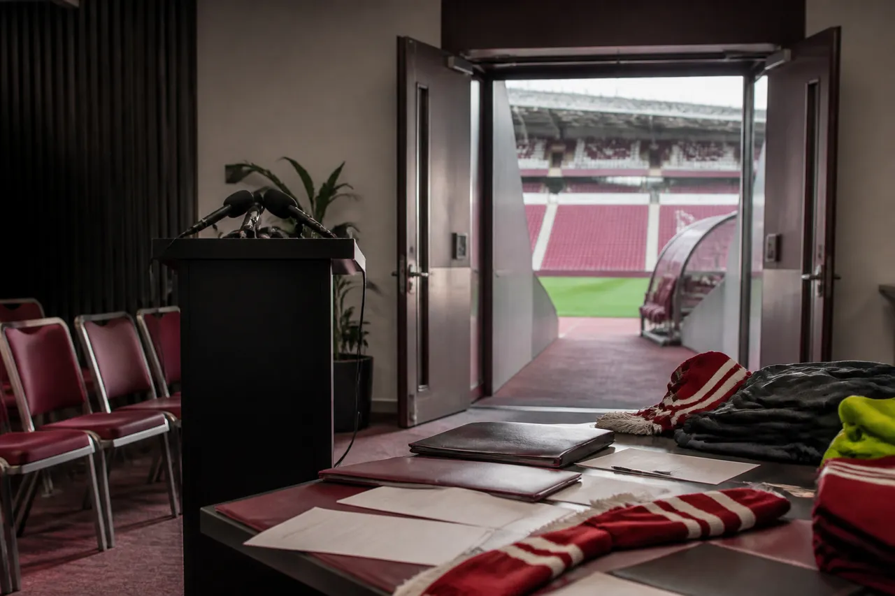CFR Cluj, blocată de interdicția la transferuri. Șumudică își pune viitorul sub semnul întrebării
