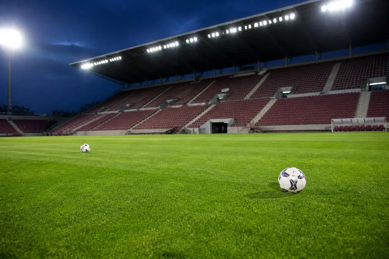 CFR Cluj și U Cluj joacă luni, 12 octombrie, meciuri dificile în Superligă
