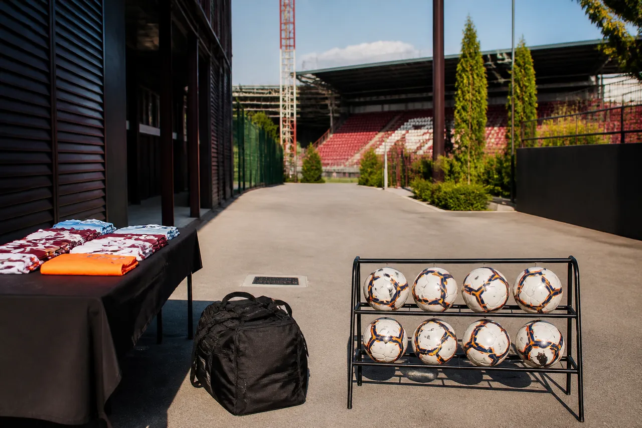 Cristi Ignat ajunge la CFR Cluj. Fundașul este al zecelea transfer al verii