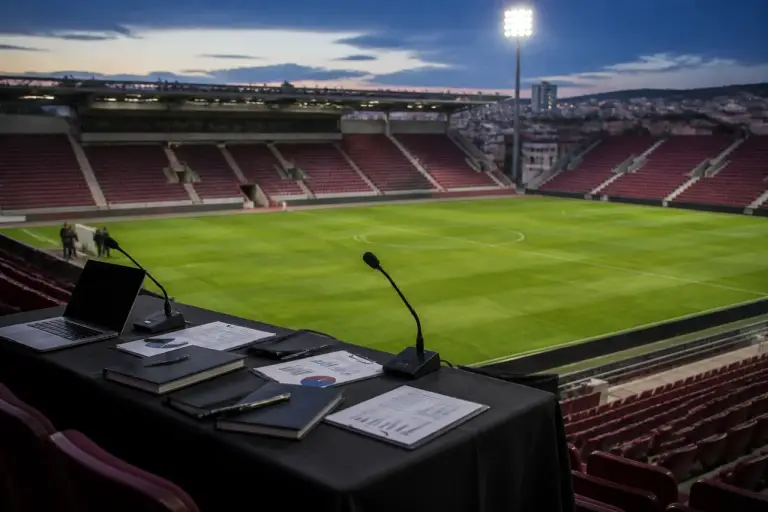 Hendrick Klein, criticat pentru planul de finanțare al CFR Cluj: comparație cu Pablo Cortacero