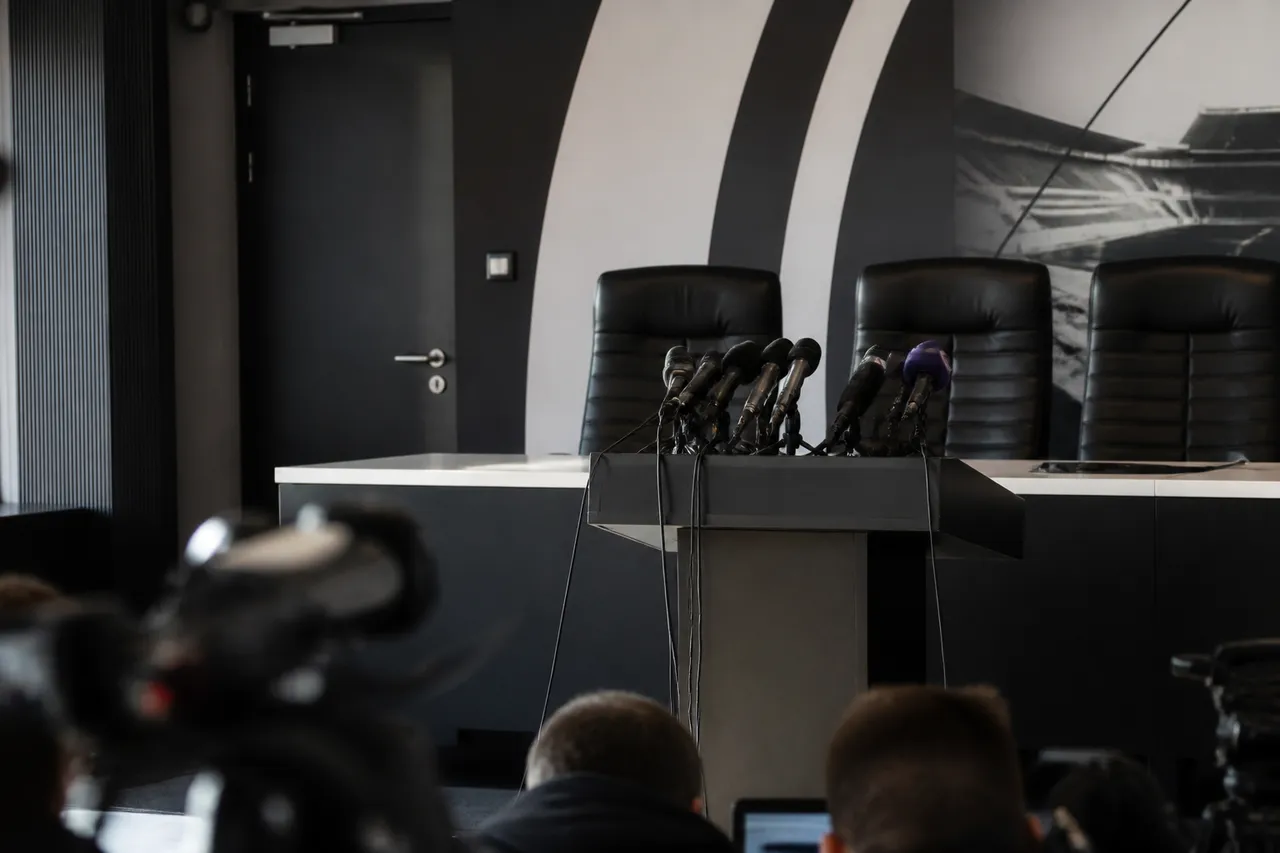Radu Constantea neagă negocierile cu Mirel Rădoi pentru banca lui „U” Cluj