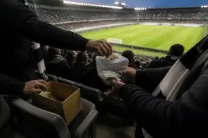 Suporterii U Cluj strâng donații pentru Paul Gazdac, colegul lor de tribună