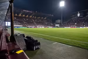 Dinamo fără Martin Pascual la meciul cu CFR Cluj. Fundașul este suspendat
