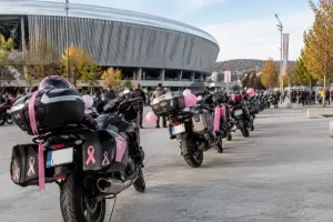 Pink Ride 2026: parada moto din Cluj-Napoca pentru femeile afectate de cancerul de sân