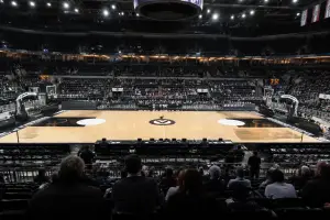 U-BT Cluj debutează la Viena în Liga Adriatică. Plavšić revine, Livingston este incert